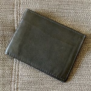 Stetson | Gray leather bifold wallet.
